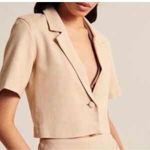 Abercrombie & Fitch Beige Short Sleeve Blazer
